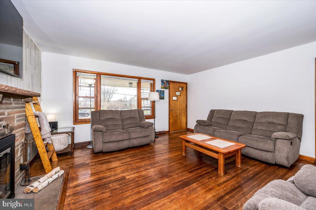 12150 Hopewell Road Hagerstown, MD 21740 - Photo 13 of 36 Gallery Image 13