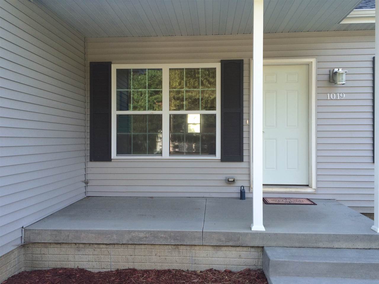 1019 Vermont Street Waterloo, IA 50702 - Photo 1 of 10 Gallery Image 1