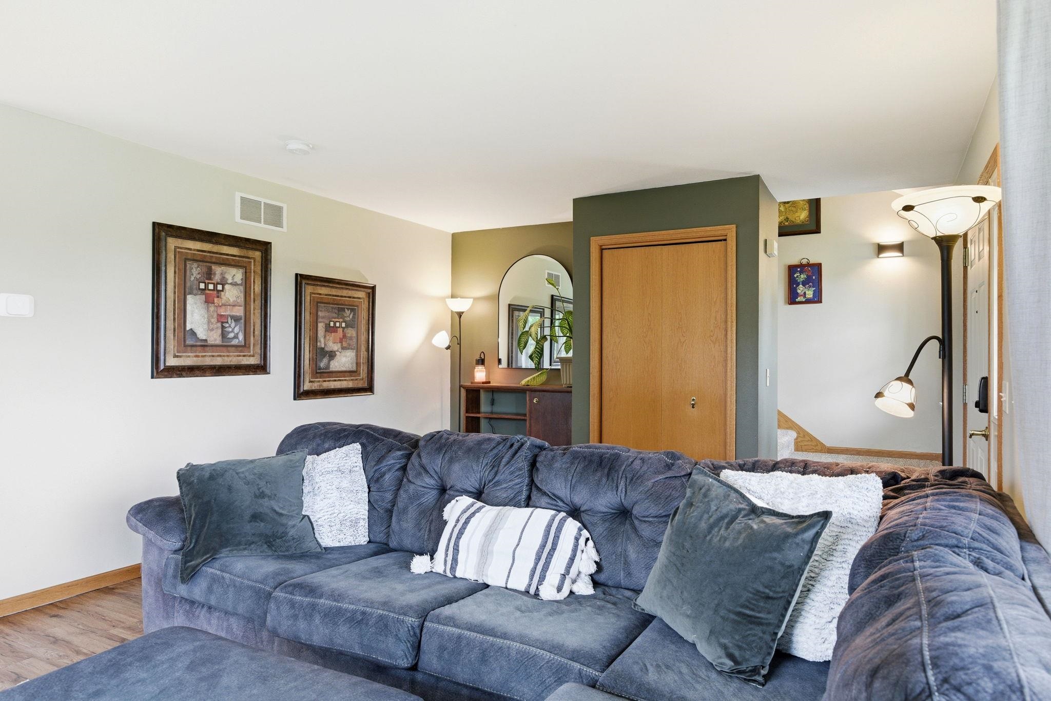 1183 Homestead Drive Sun Prairie, WI 53590 - Photo 10 of 38