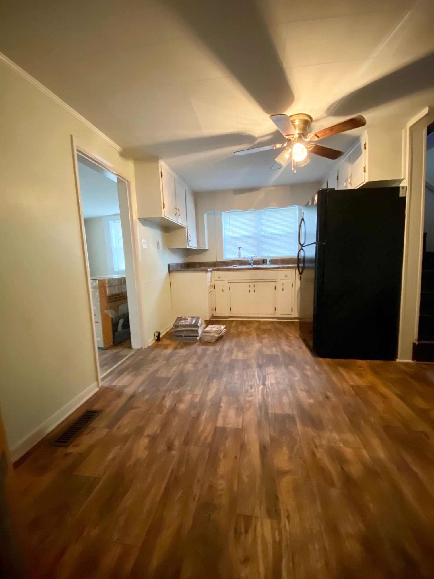 610 Days Road Lafayette, TN 37083 - Photo 8 of 13 a view of empty room with wooden floor
