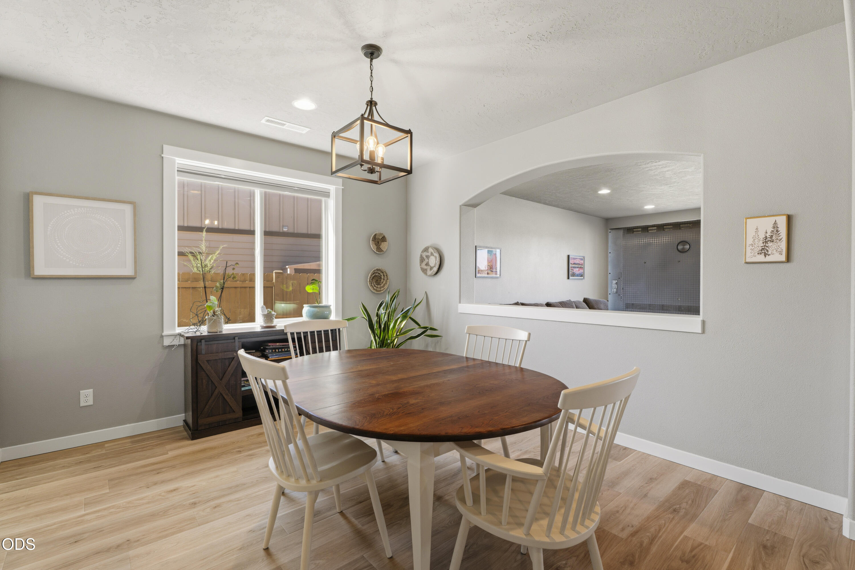 2859 Southwest 47th Street Redmond, OR 97756 - Photo 15 of 63