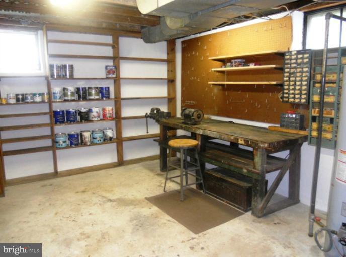 8116 Ridgely Oak Road Parkville, MD 21234 - Photo 12 of 27 Workshop