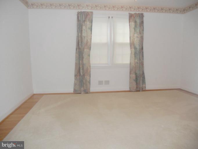 8116 Ridgely Oak Road Parkville, MD 21234 - Photo 15 of 27 Master Bedroom