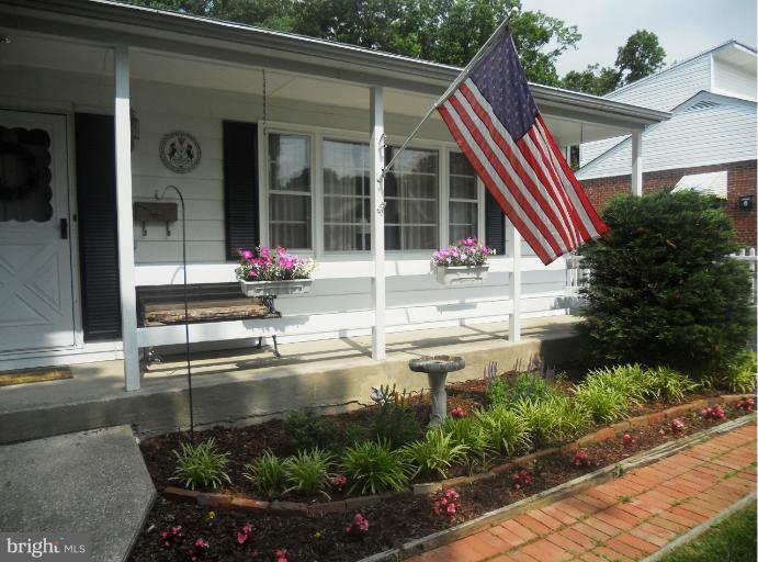 8116 Ridgely Oak Road Parkville, MD 21234 - Photo 16 of 27 Front Porch & Garden