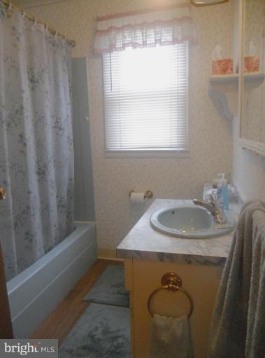 8116 Ridgely Oak Road Parkville, MD 21234 - Photo 20 of 27 Bath