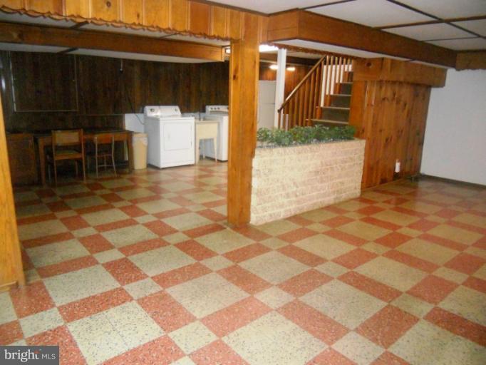 8116 Ridgely Oak Road Parkville, MD 21234 - Photo 6 of 27 Recreation Room