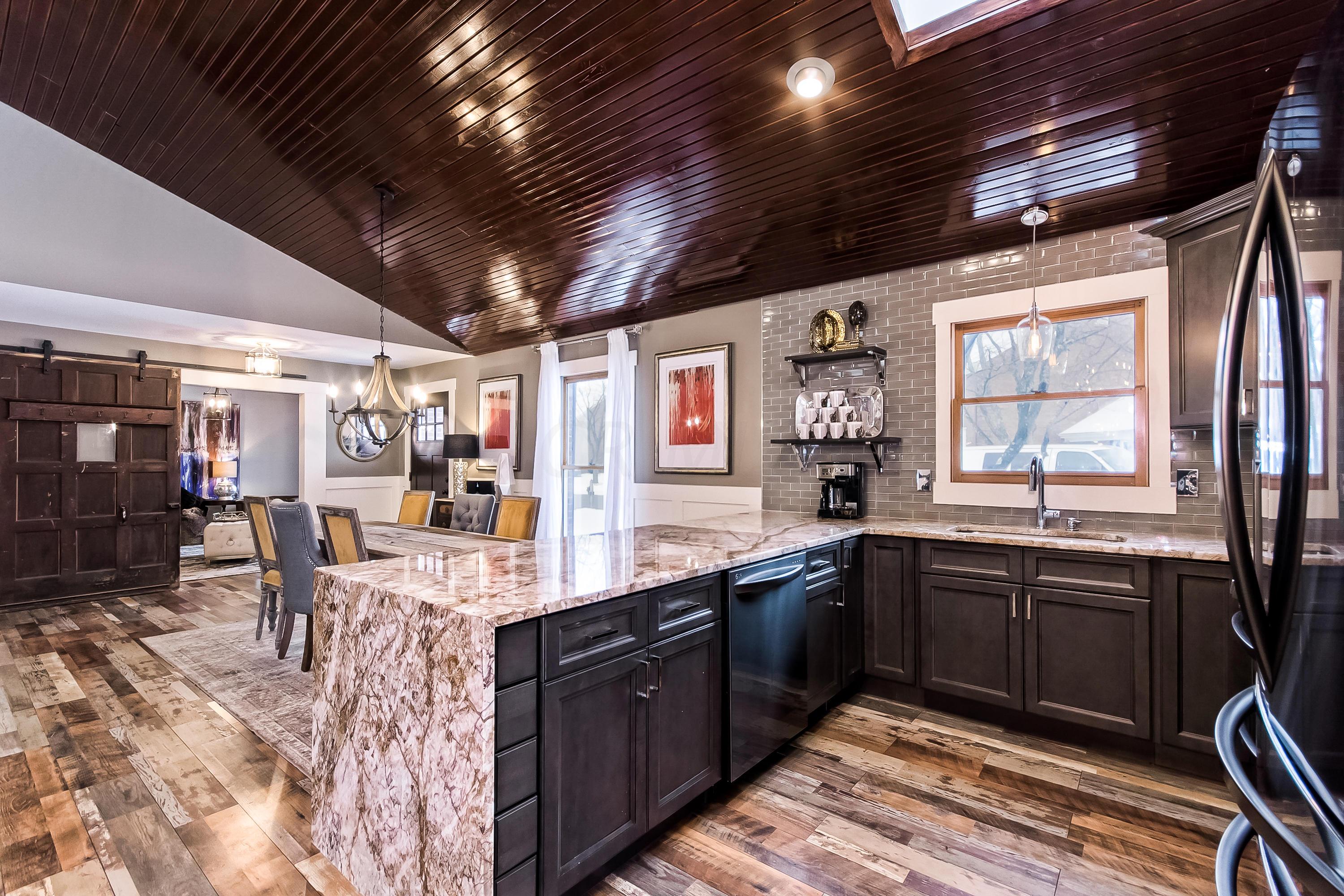 2145 Sandston Road Upper Arlington, OH 43220 - Photo 8 of 45 F 2145 Sandston061