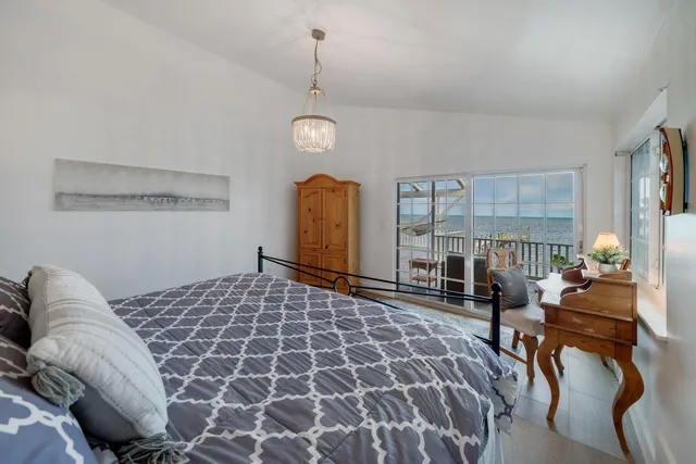 $3,350,000 | 236 Tarpon Street, Tavernier, FL 33070