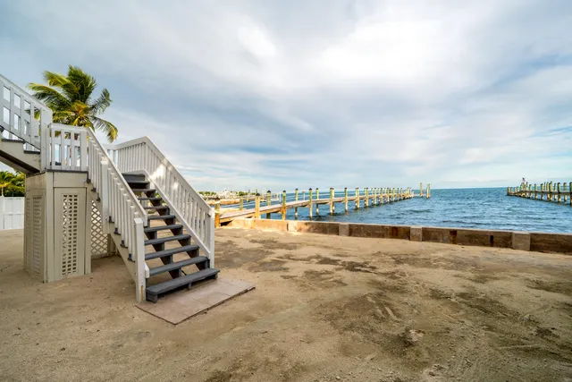 $3,350,000 | 236 Tarpon Street, Tavernier, FL 33070