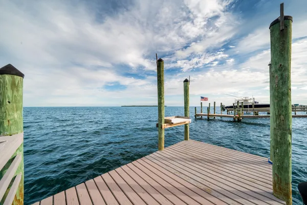 $3,350,000 | 236 Tarpon Street, Tavernier, FL 33070