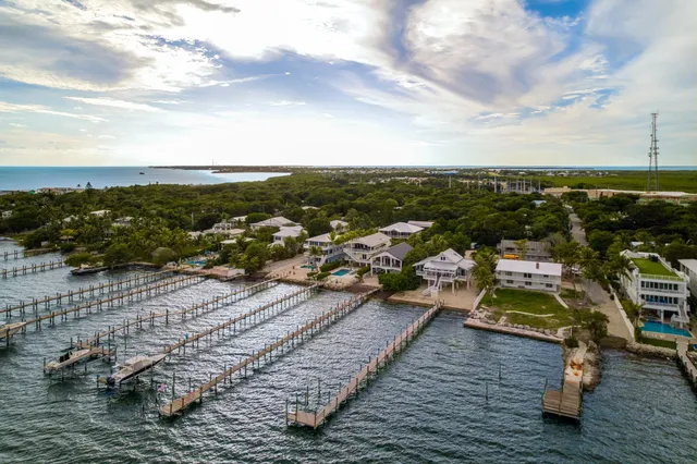 $3,350,000 | 236 Tarpon Street, Tavernier, FL 33070