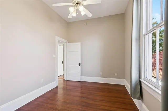 $1,950 | 5024 Magazine Street, Unit D, New Orleans, LA 70115