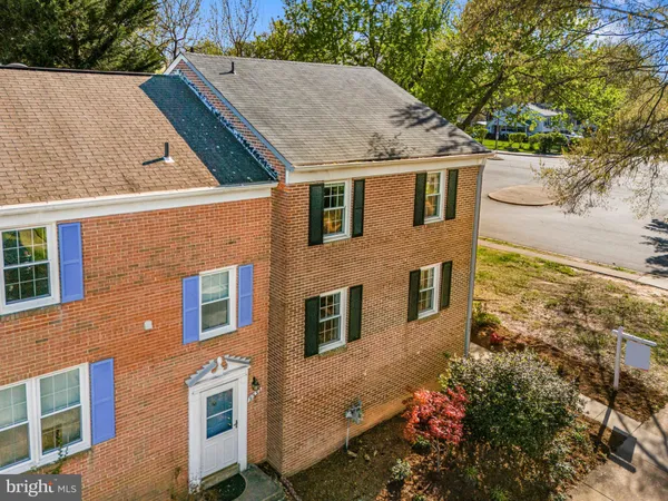 $649,000 | 9535 Burdett Road, Burke, VA 22015