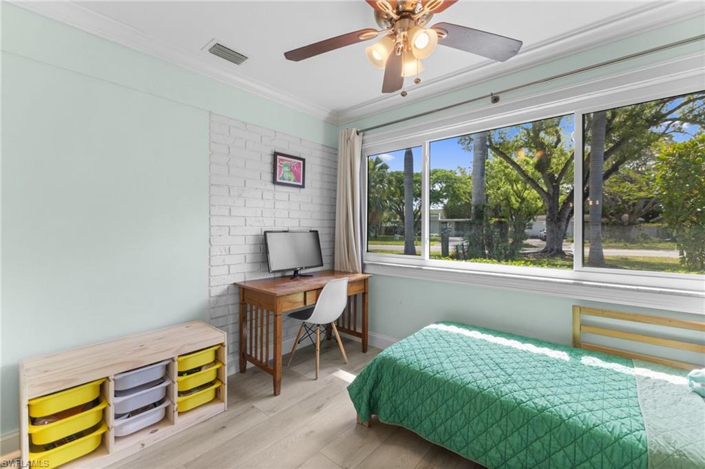 905 13th Street North Naples, FL 34102 - Photo 18 of 43