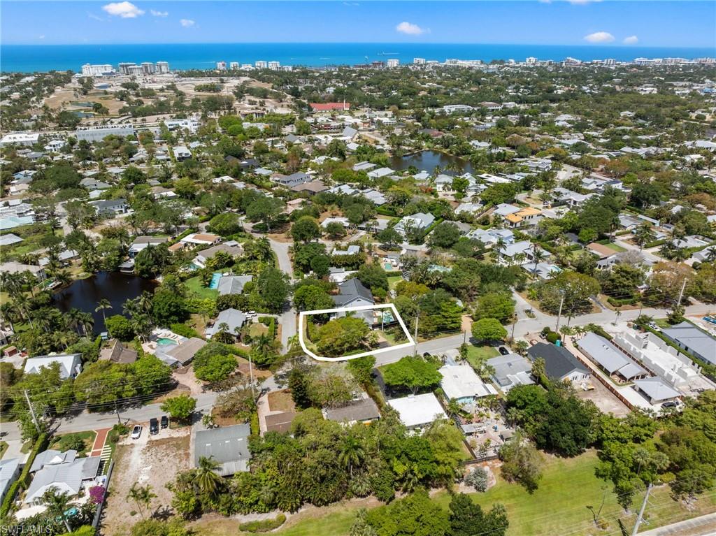 905 13th Street North Naples, FL 34102 - Photo 40 of 43