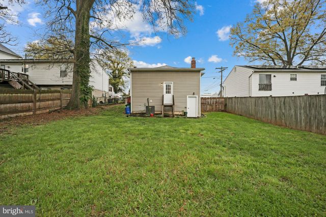 $398,200 | 6705 James Farmer Way, Capitol Heights, MD 20743