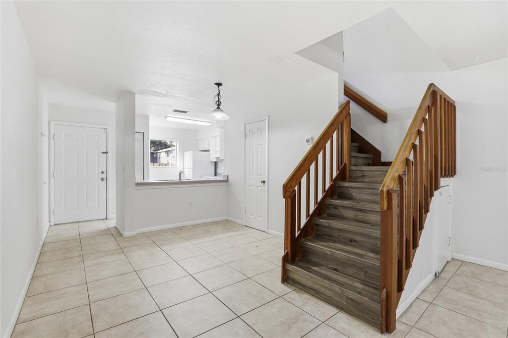 2219 Southwest 39th Way Gainesville, FL 32607 - Photo 4 of 17