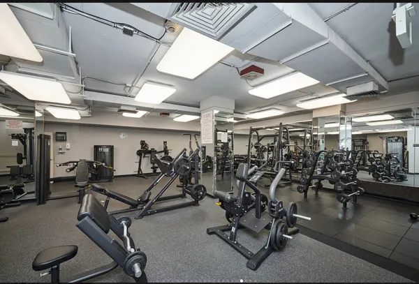 $2,400 | 211 East Ohio Street, Unit 614, Chicago, IL 60611