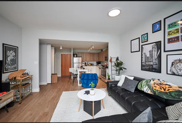 $2,400 | 211 East Ohio Street, Unit 614, Chicago, IL 60611