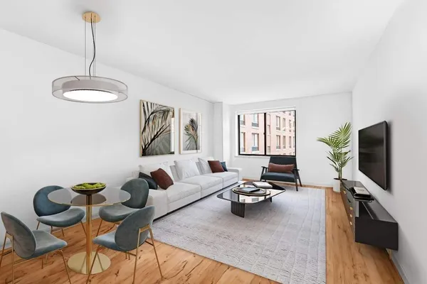 $650,000 | 300 Rector Place, Unit 4B | Battery Park City