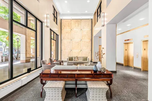 $650,000 | 300 Rector Place, Unit 4B | Battery Park City