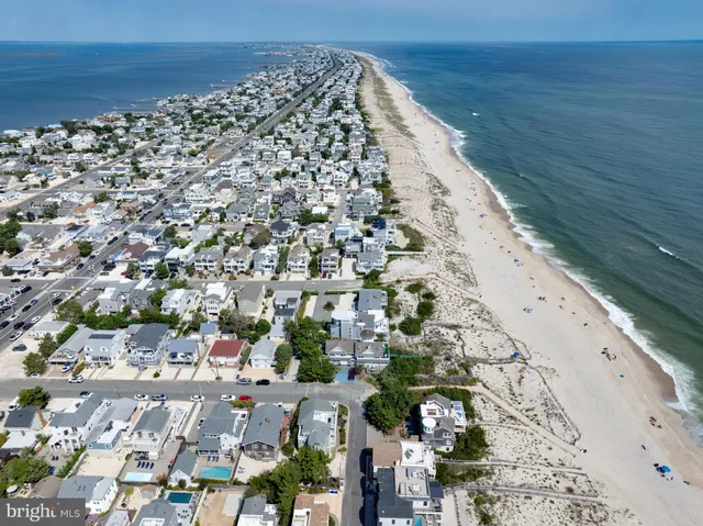 $1,999,000 | 33 19th Street, Surf City, NJ 08008