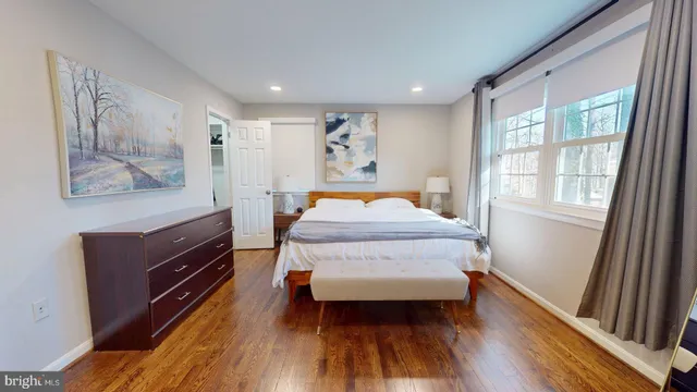 $4,999 | 4707 Holborn Avenue, Annandale, VA 22003