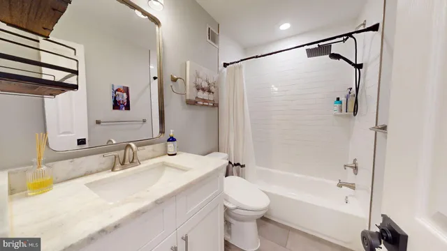 $4,999 | 4707 Holborn Avenue, Annandale, VA 22003