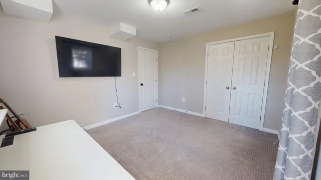 $4,999 | 4707 Holborn Avenue, Annandale, VA 22003