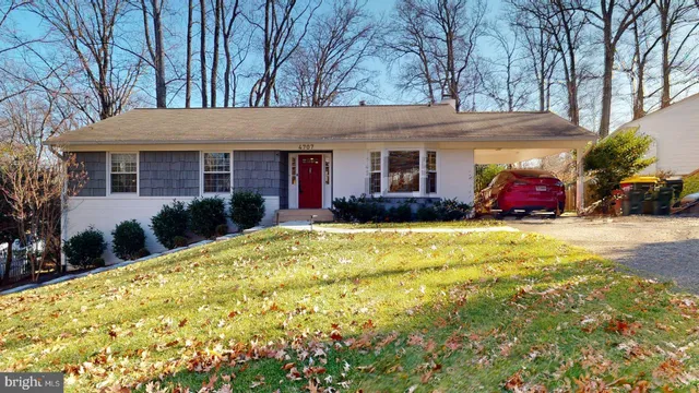 $4,999 | 4707 Holborn Avenue, Annandale, VA 22003
