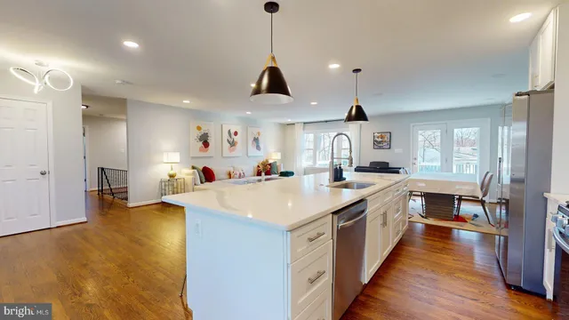 $4,999 | 4707 Holborn Avenue, Annandale, VA 22003