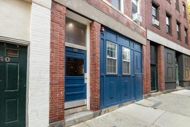$500,000 | 342-344 North Street, Unit 1A, Boston, MA 02109