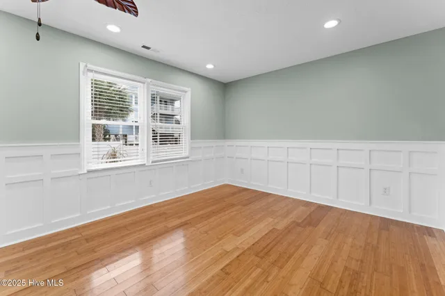 $762,500 | 142 Carolina Avenue, Holden Beach, NC 28462