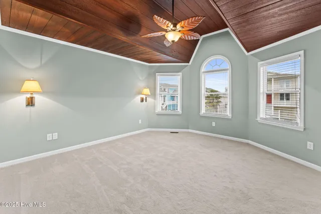 $762,500 | 142 Carolina Avenue, Holden Beach, NC 28462