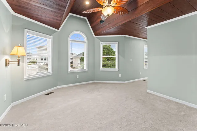 $762,500 | 142 Carolina Avenue, Holden Beach, NC 28462