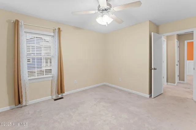 $762,500 | 142 Carolina Avenue, Holden Beach, NC 28462