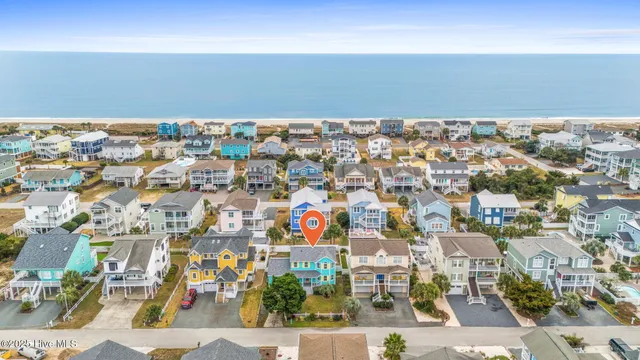 $762,500 | 142 Carolina Avenue, Holden Beach, NC 28462