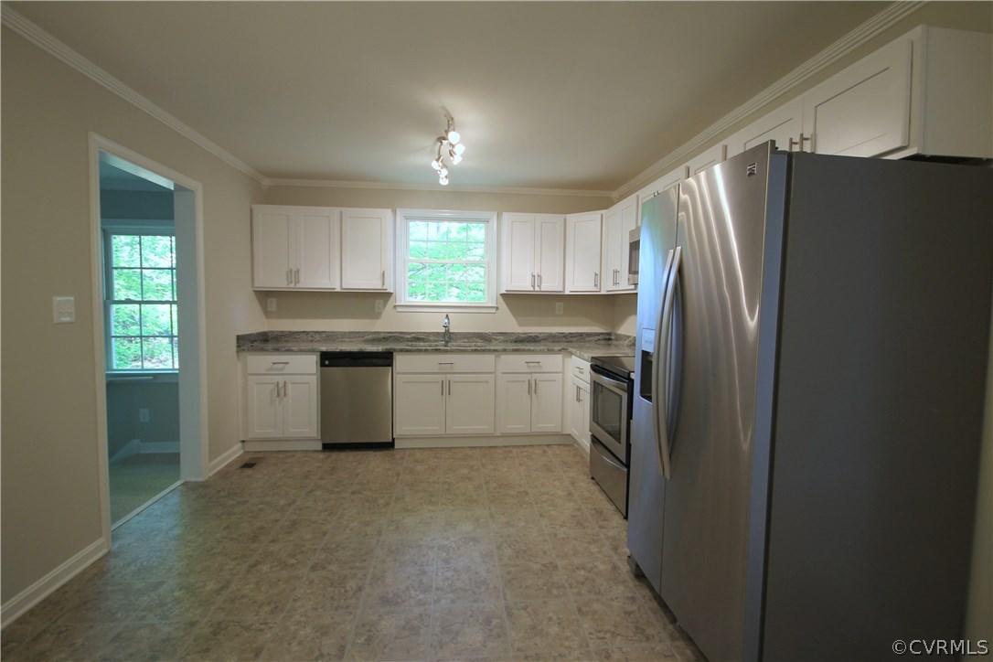 26494 Ruther Glen Road Ruther Glen, VA 22546 - Photo 3 of 29 Gallery Image 3