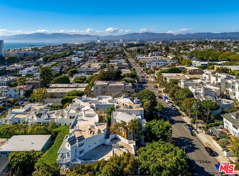 3002 3rd Street, Unit 203 Santa Monica, CA 90405 - Photo 44 of 44 an aerial view of multiple house