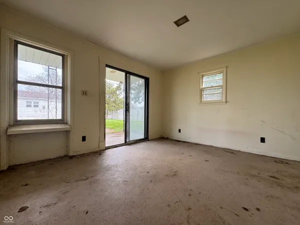 $99,500 | 3319 South Center Street, Terre Haute, IN 47802
