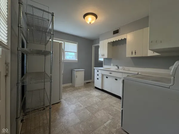 $99,500 | 3319 South Center Street, Terre Haute, IN 47802