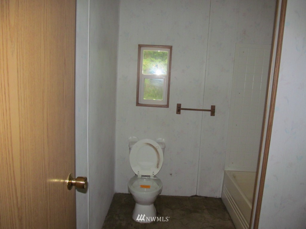 993 Southeast Binns Swiger Loop Road Shelton, WA 98584 - Photo 14 of 18 Gallery Image 14