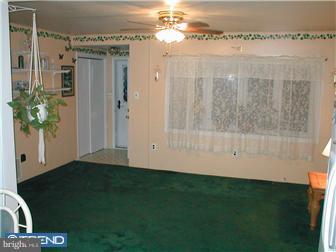 607 Franklin Road Wenonah, NJ 08090 - Photo 2 of 12 Living Room