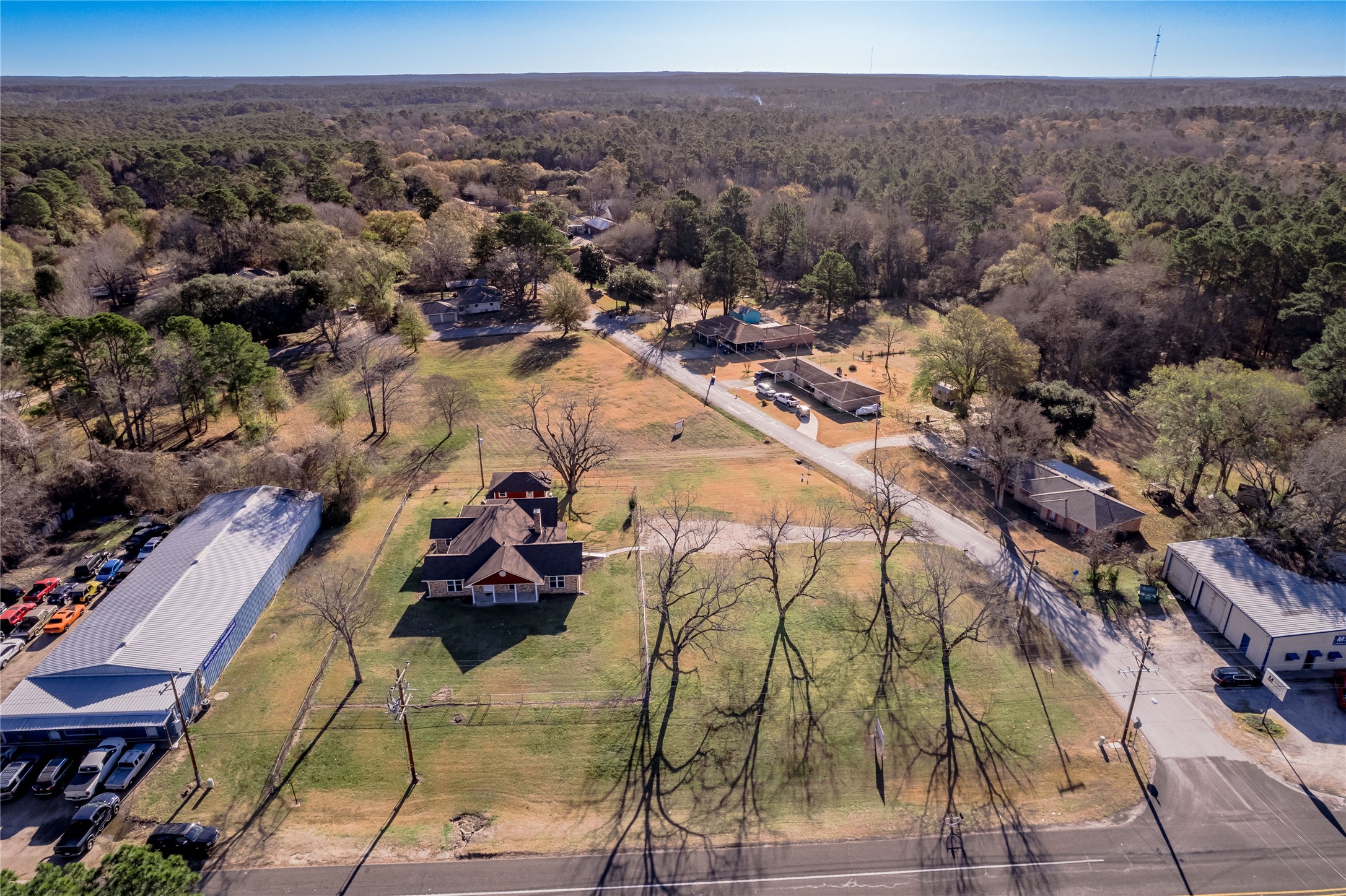 2201 Badger Lane Huntsville, TX 77320 - Photo 11 of 33