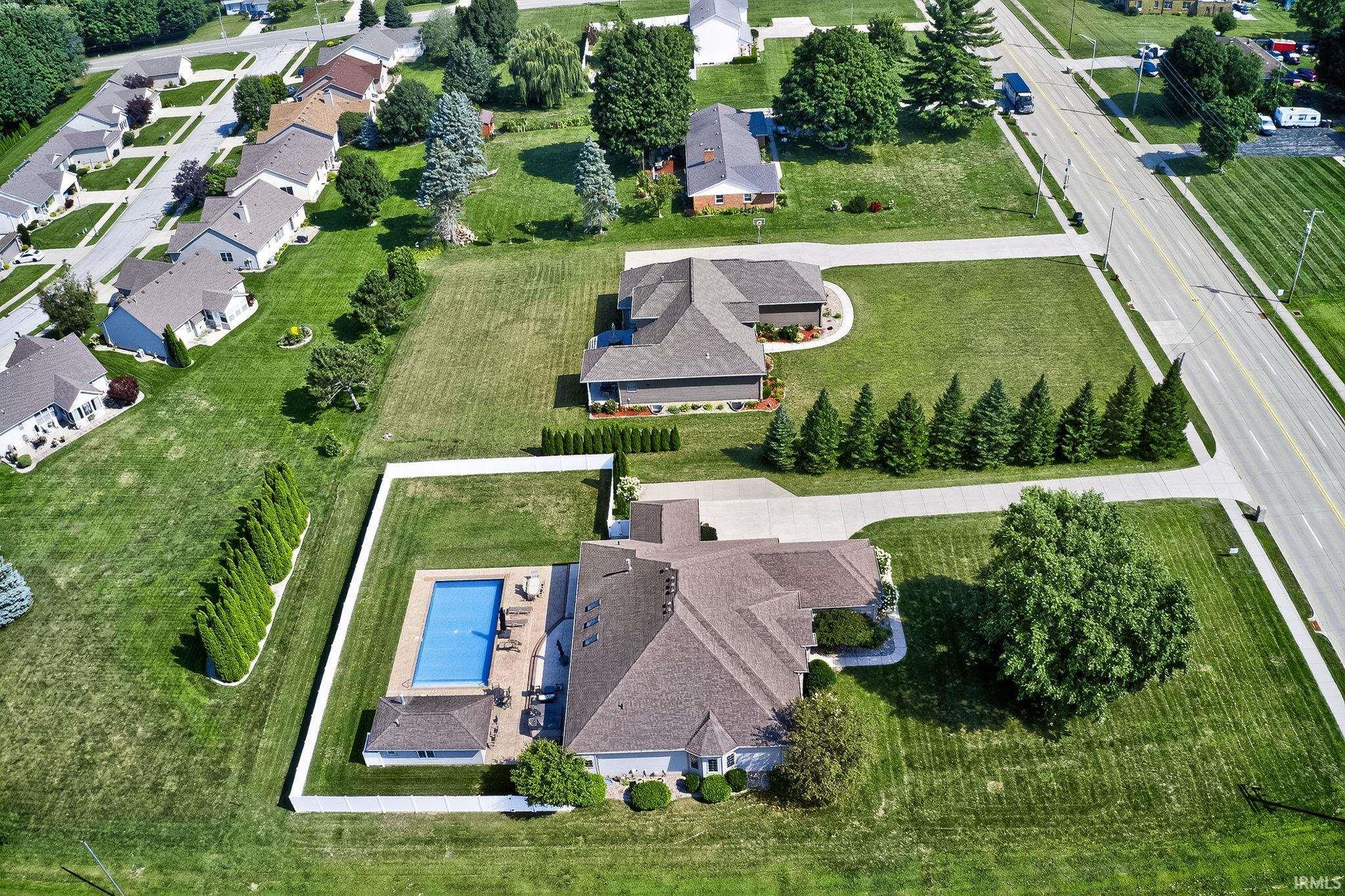 5635 Miami Road South Bend, IN 46614 - Photo 2 of 36 Gallery Image 2