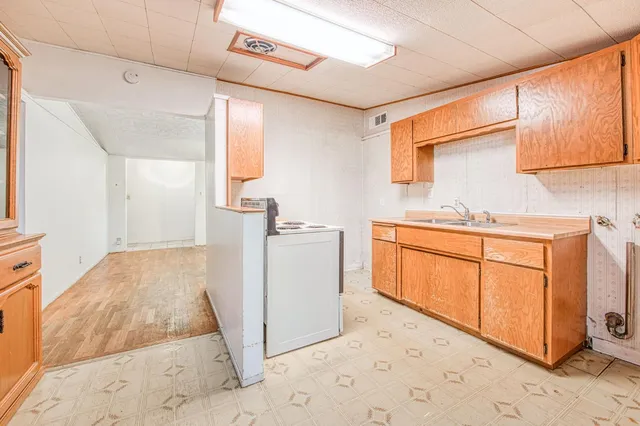 $345,000 | 1733 West Metzler Drive, Sanger, CA 93657