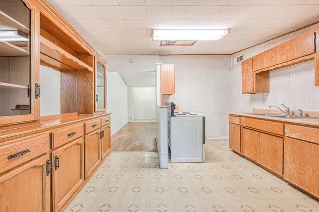 $345,000 | 1733 West Metzler Drive, Sanger, CA 93657