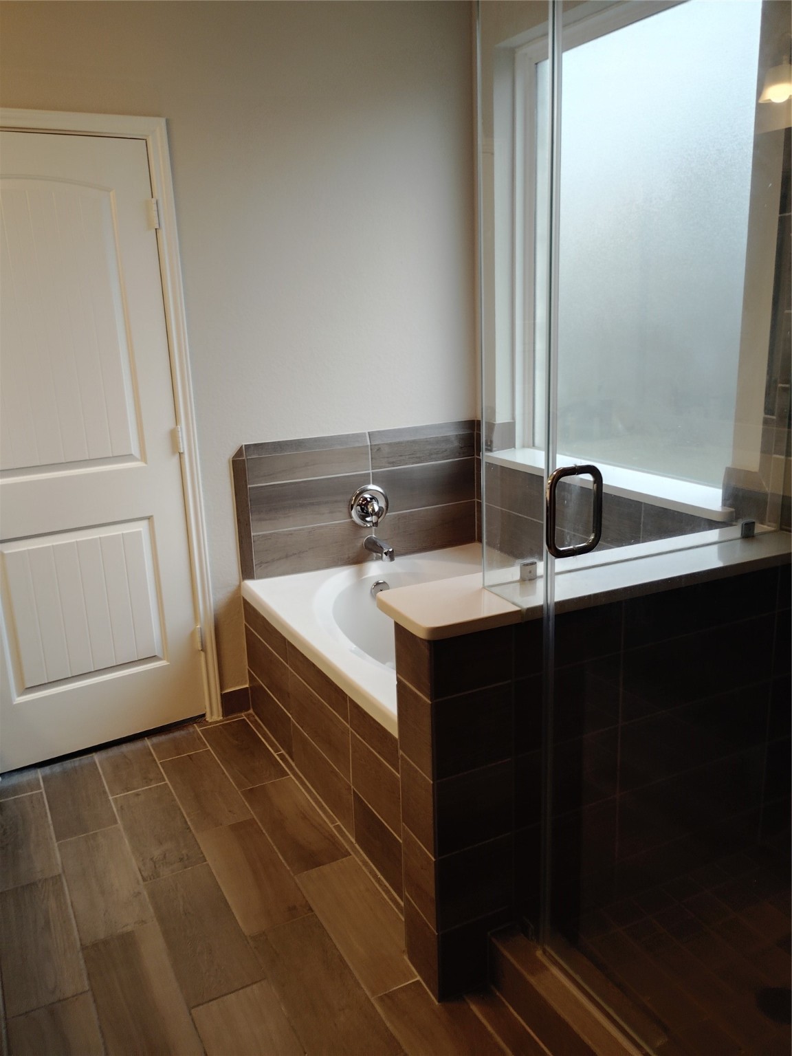 85 Carmel Drive Manvel, TX 77578 - Photo 14 of 31 a bathroom with a sink and a mirror