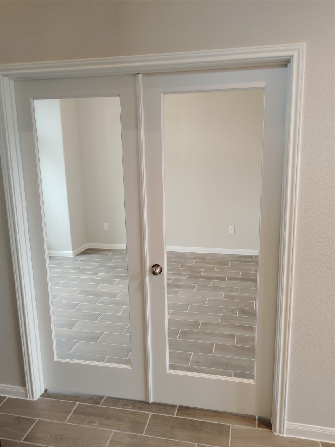 85 Carmel Drive Manvel, TX 77578 - Photo 24 of 31 a view of front door