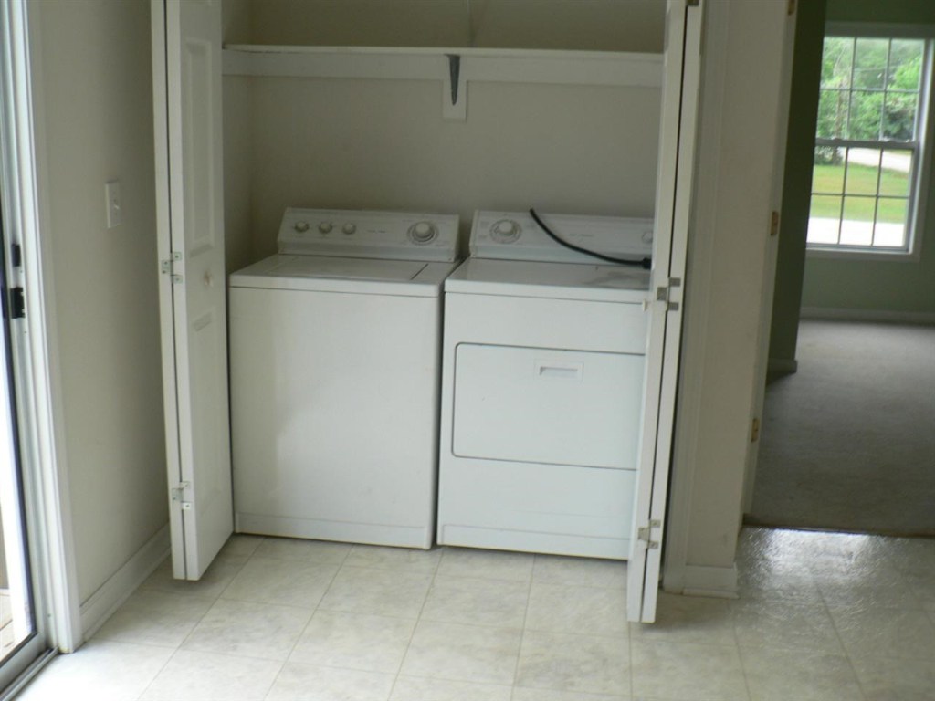 221 Hall Road, Unit GASTON CIRCLE Westminster, SC 29693 - Photo 7 of 17 Gallery Image 7